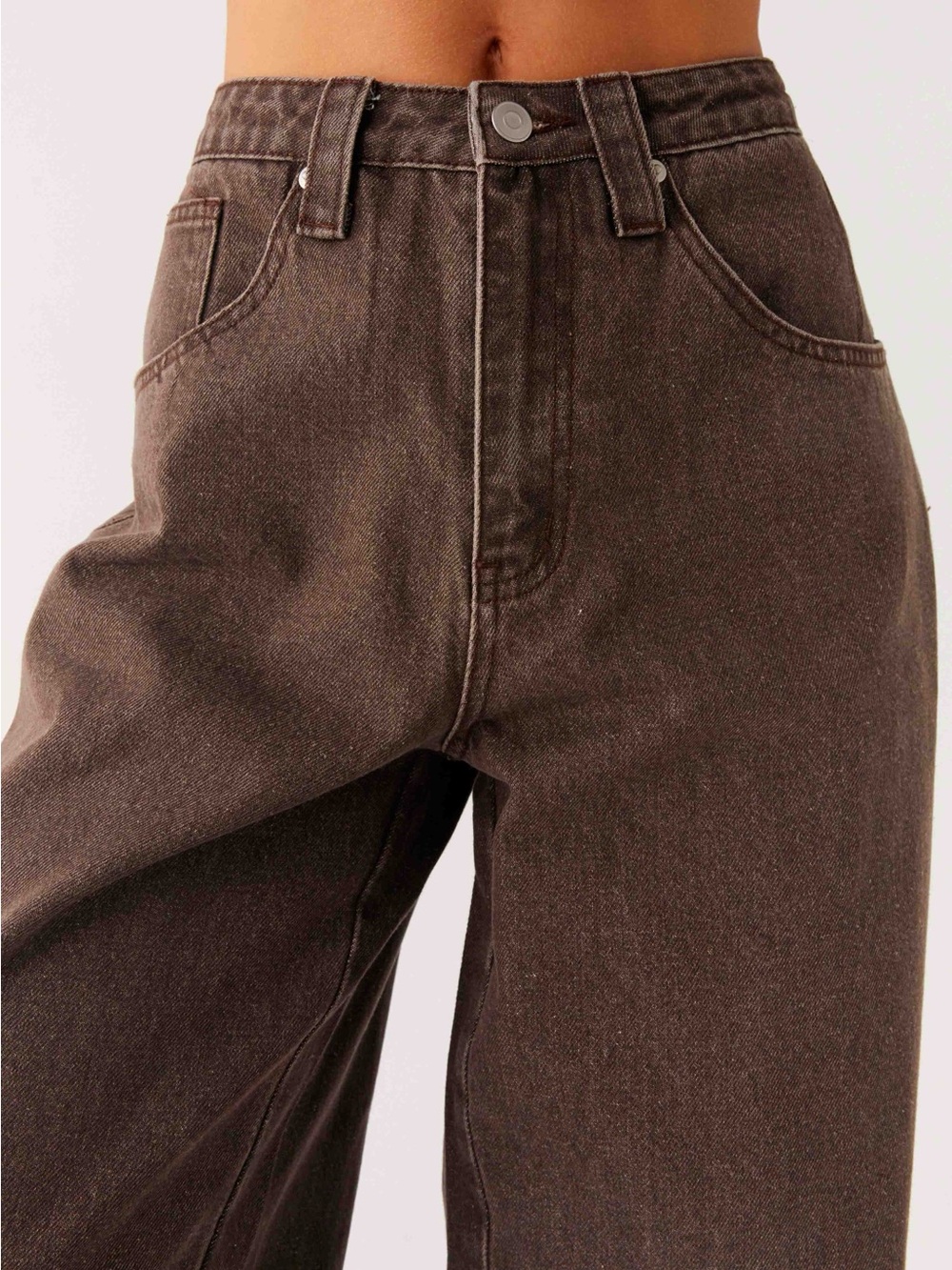 Arizona Jean Company Straight Leg Jeans in Dark Brown